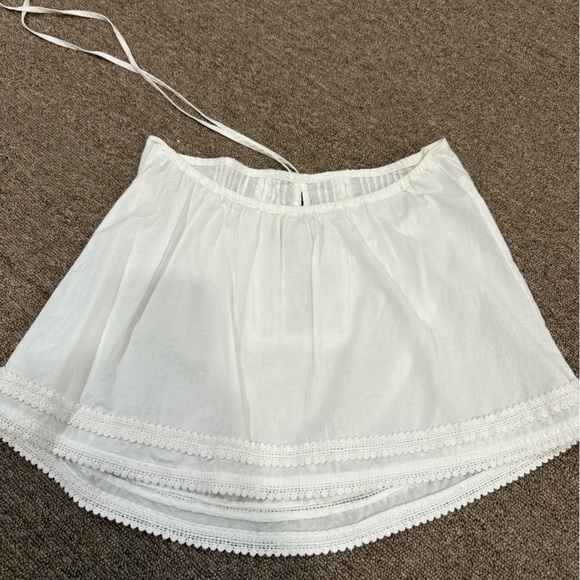 Abercrombie and Fitch White Cotton Halter Top, Woman’s medium - Picture 5 of 5